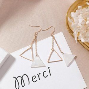 ✨NEW! ✨~Gold & White Triangle Dangle Earrings!~